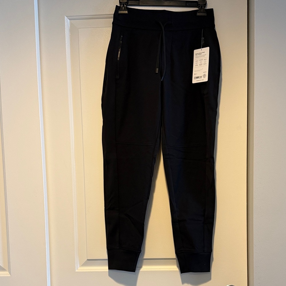 ATHLETA. Black Drawstring Jogger Pants. Size 0/P. NWT